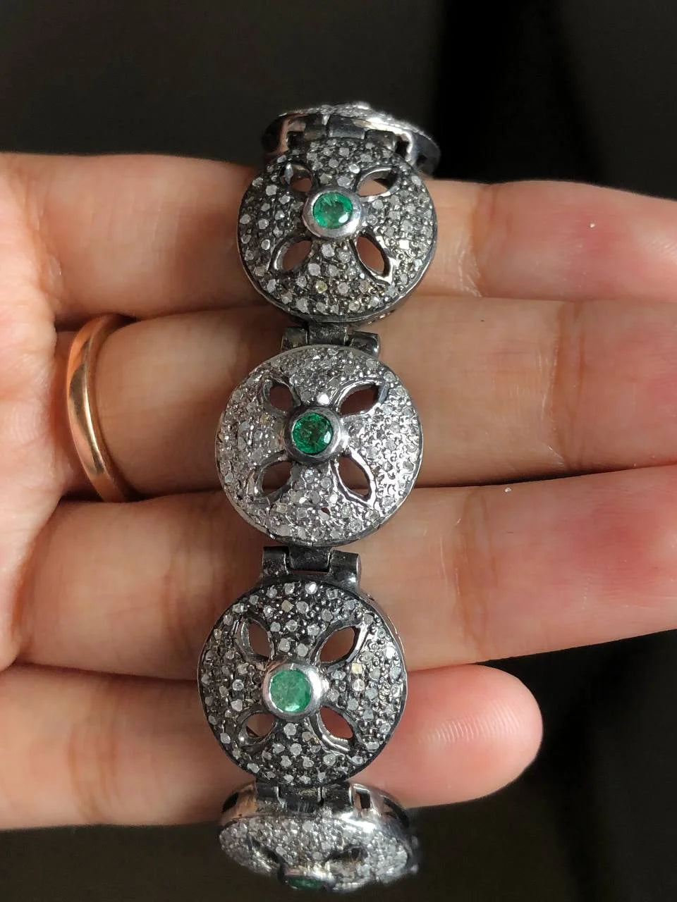 Round Emerald Delicated Silver Bracelet