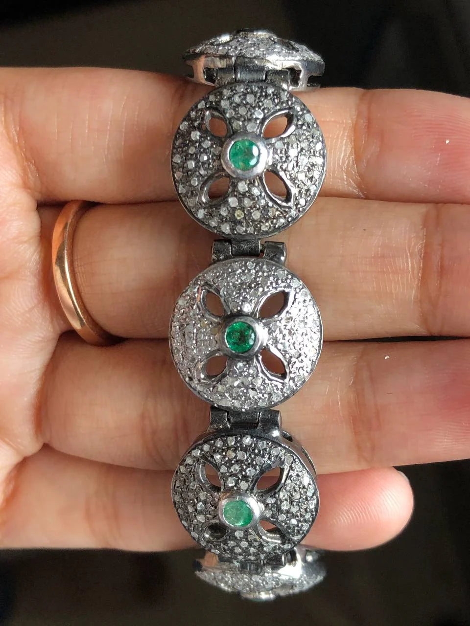 Round Emerald Delicated Silver Bracelet