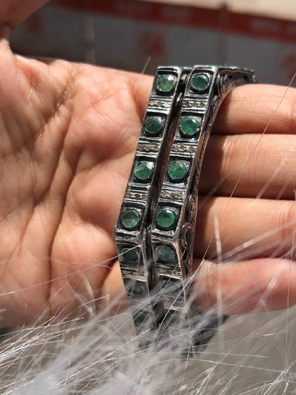 Round Emerald Delicated Silver Bangles